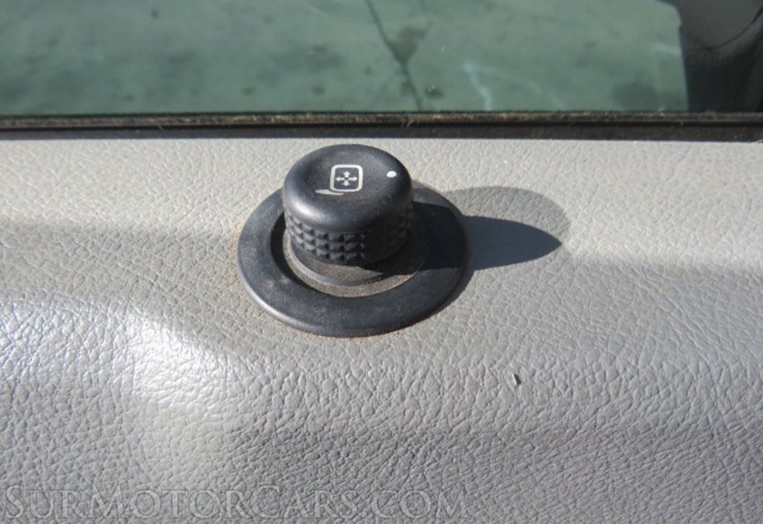 2019 Ford E-Series Cutaway - Image 23