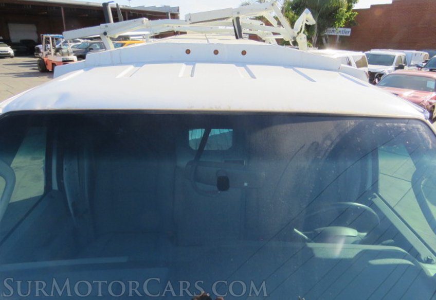 2019 Ford E-Series Cutaway - Image 11