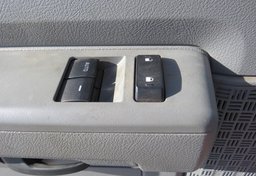 2019 Ford E-Series Cutaway - Image 24