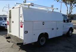 2019 Ford E-Series Cutaway - Image 6