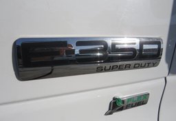 2019 Ford E-Series Cutaway - Image 29