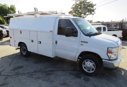 2019 Ford E-Series Cutaway - Image 10