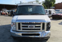 2019 Ford E-Series Cutaway - Image 12