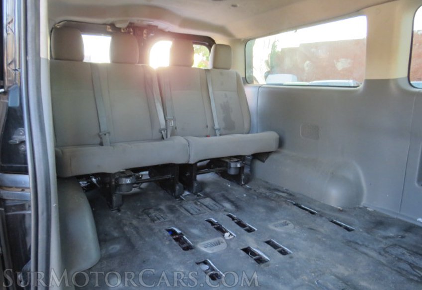 2017 Nissan NV Passenger - Image 28
