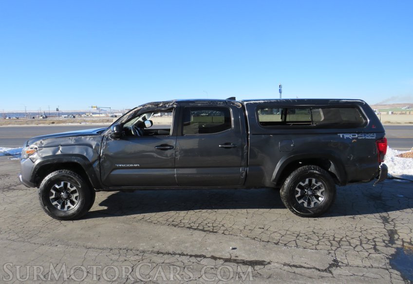 2018 Toyota Tacoma - Image 9