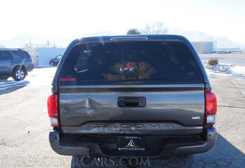 2018 Toyota Tacoma - Image 11