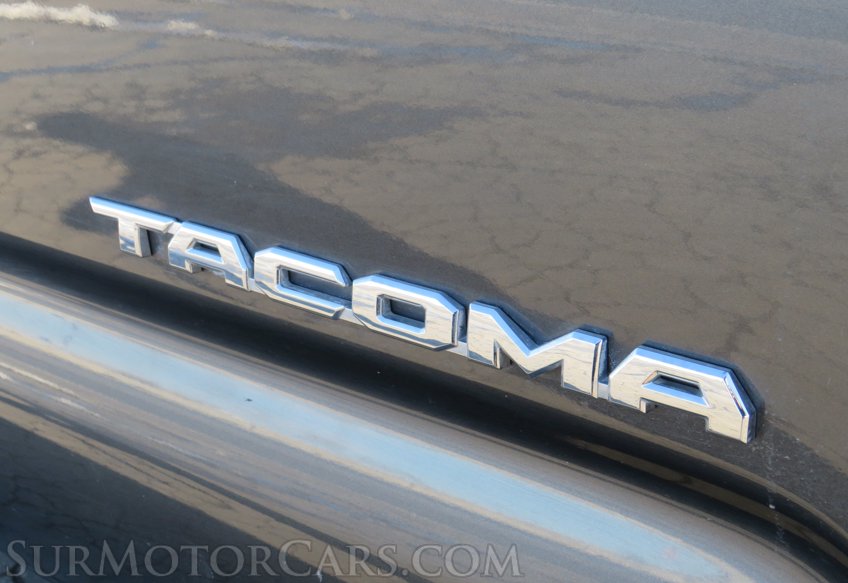 2018 Toyota Tacoma - Image 15