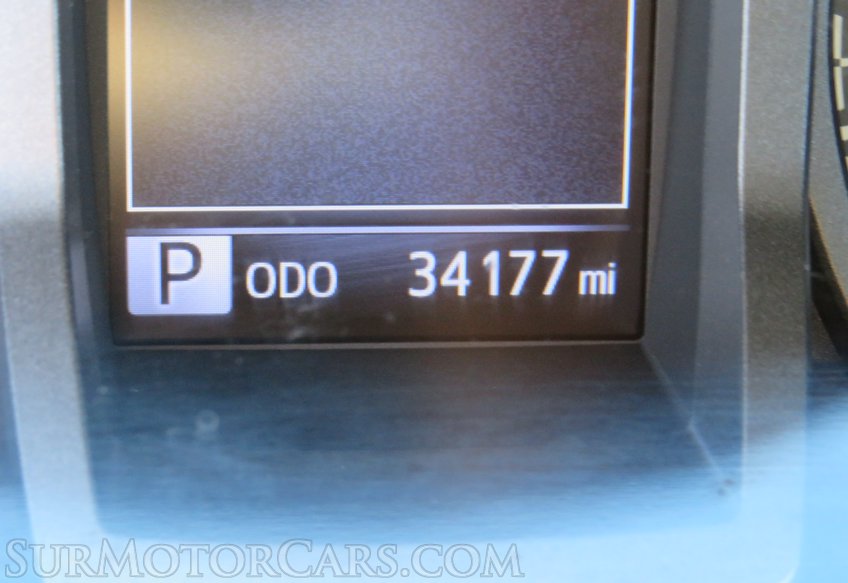 2018 Toyota Tacoma - Image 31