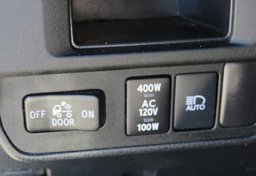 2018 Toyota Tacoma - Image 37