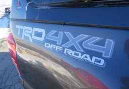 2018 Toyota Tacoma - Image 14