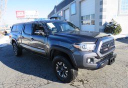 2018 Toyota Tacoma - Image 3