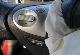 2014 Nissan 370Z - Image 30