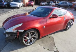 2014 Nissan 370Z - Image 1