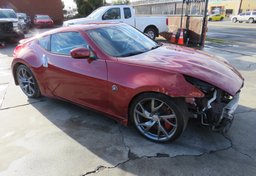 2014 Nissan 370Z - Image 2