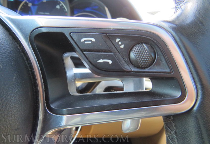 2015 Porsche Cayenne - Image 36