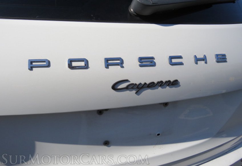 2015 Porsche Cayenne - Image 14