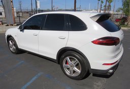 2015 Porsche Cayenne - Image 5