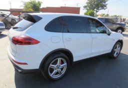 2015 Porsche Cayenne - Image 8