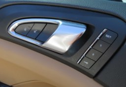 2015 Porsche Cayenne - Image 44