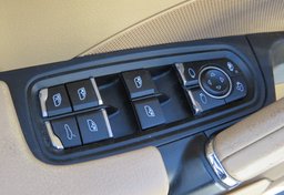 2015 Porsche Cayenne - Image 43