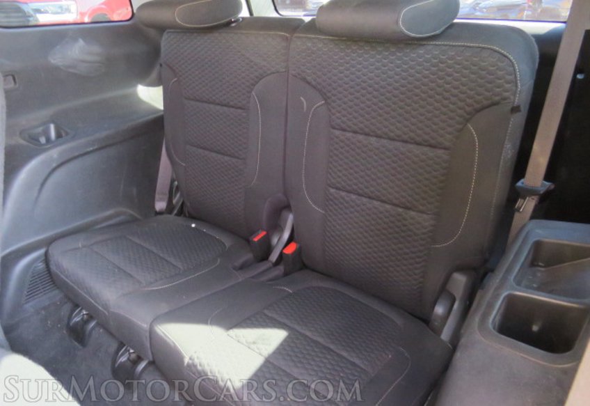 2019 GMC Acadia - Image 18