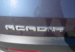 2019 GMC Acadia - Image 16