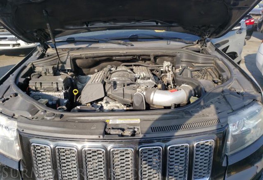 2012 Jeep Grand Cherokee - Image 8