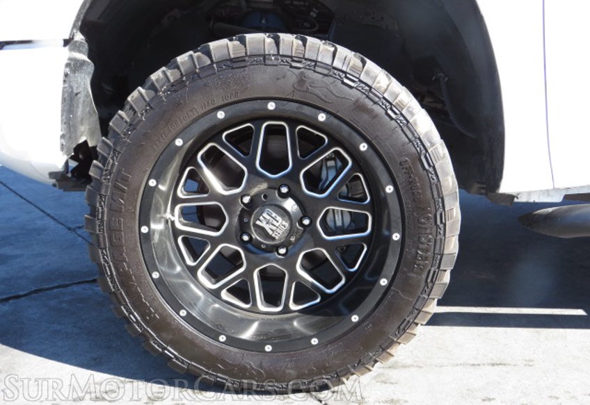 2021 Toyota Tundra - Image 19