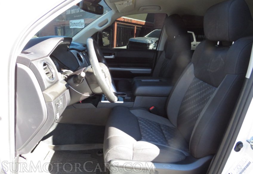 2021 Toyota Tundra - Image 22