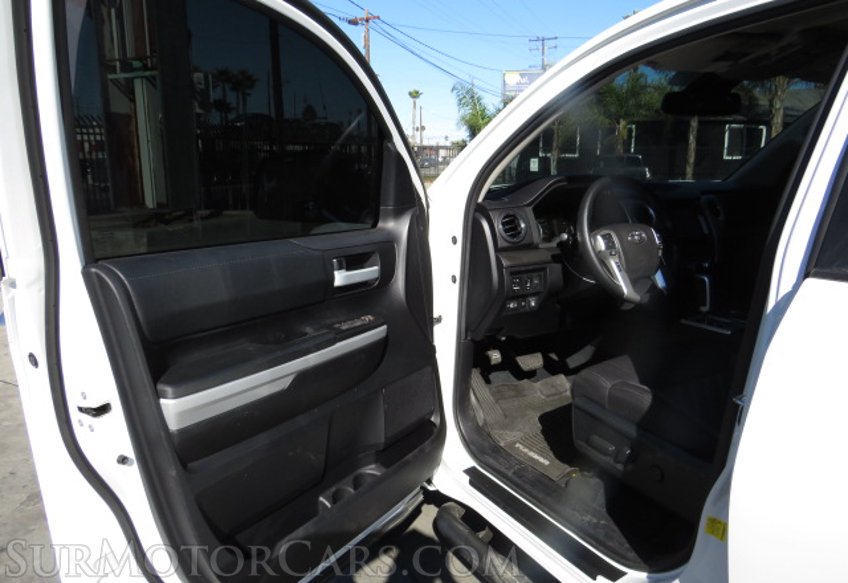 2021 Toyota Tundra - Image 20