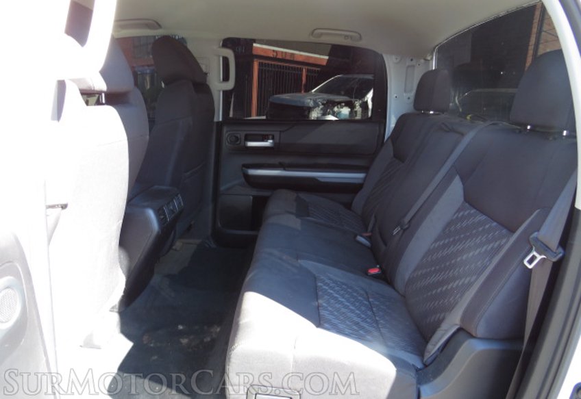 2021 Toyota Tundra - Image 30