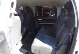 2021 Toyota Tundra - Image 28