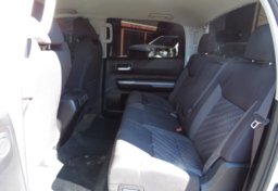 2021 Toyota Tundra - Image 30