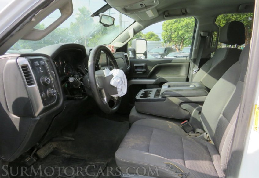 2019 Chevrolet Silverado 2500HD - Image 30