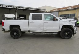 2019 Chevrolet Silverado 2500HD - Image 6