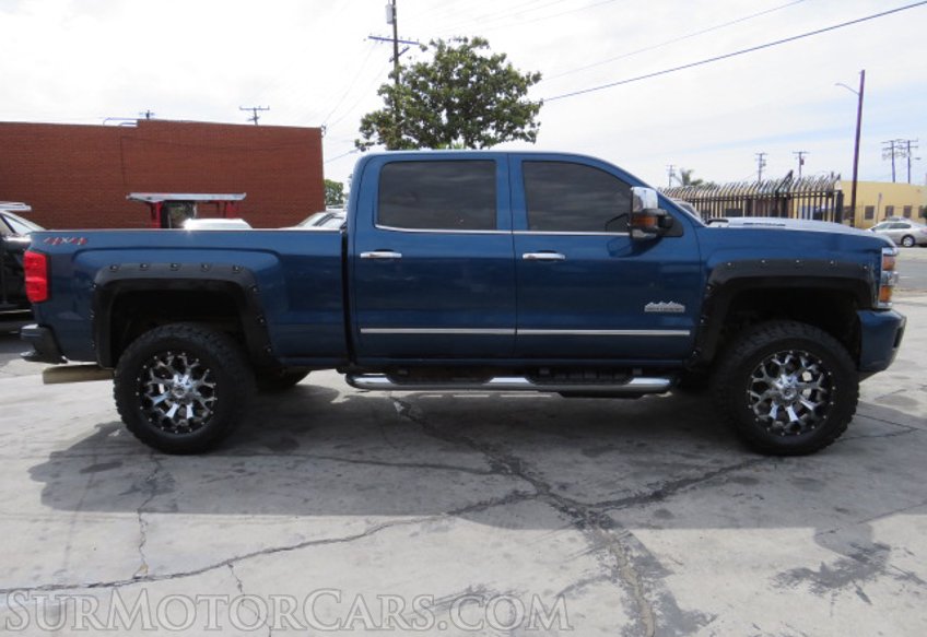 2018 Chevrolet Silverado 2500HD - Image 10