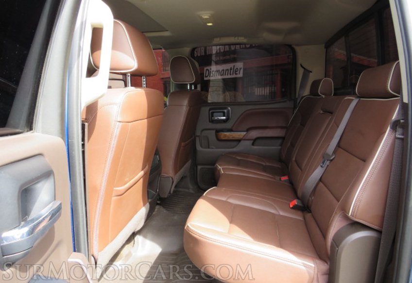 2018 Chevrolet Silverado 2500HD - Image 32