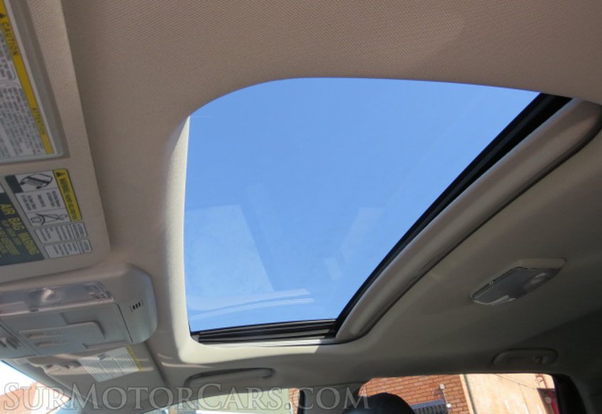 2015 Toyota Tundra 4WD Truck - Image 31