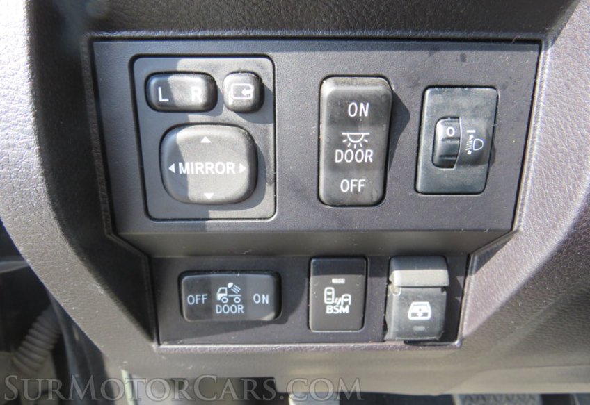 2015 Toyota Tundra 4WD Truck - Image 50