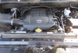 2015 Toyota Tundra 4WD Truck - Image 60