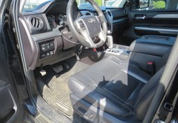 2015 Toyota Tundra 4WD Truck - Image 22