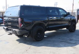 2015 Toyota Tundra 4WD Truck - Image 10