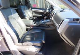 Thumbnail of 2013 Porsche Cayenne
