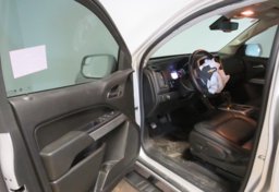 2020 Chevrolet Colorado - Image 19