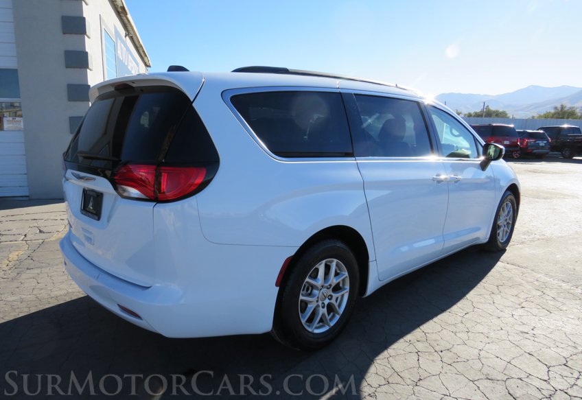 2021 Chrysler Voyager - Image 12