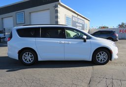 2021 Chrysler Voyager - Image 8