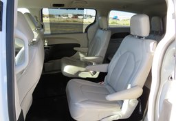 2021 Chrysler Voyager - Image 30