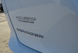 2021 Chrysler Voyager - Image 23