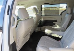 2021 Chrysler Voyager - Image 29