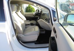 2021 Chrysler Voyager - Image 26